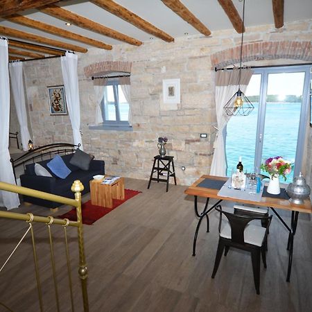 Апартаменты Arnolongo Sea View Ровинь Экстерьер фото